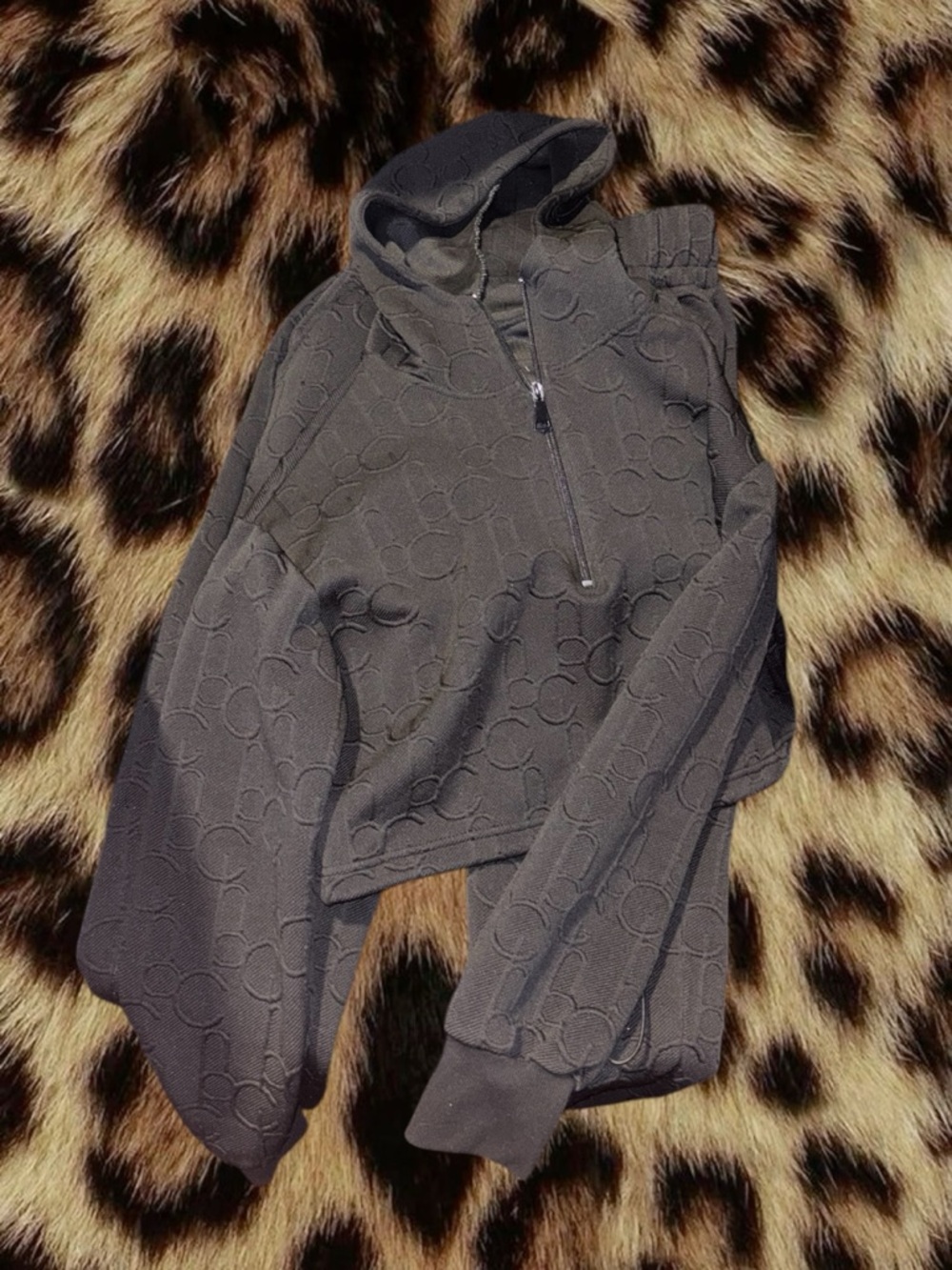 (SIZES S/M) JOGGER BUNDLE (2 PANTS + 1 JOGGER SET)